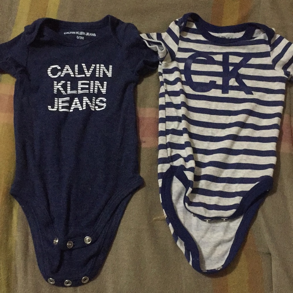 Calvin claim short sleeve onesie